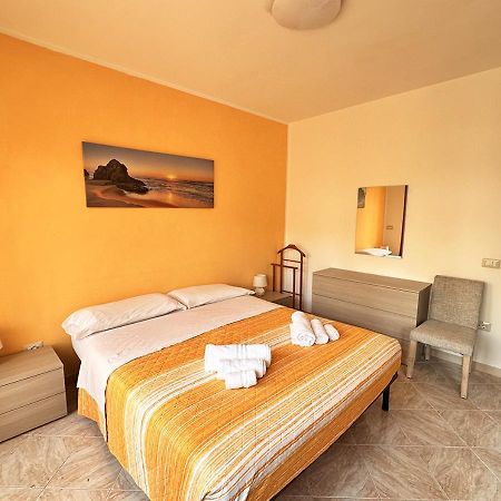 Murphy Holiday Home - Residenza Guardia Vecchia La Maddalena  Exteriör bild