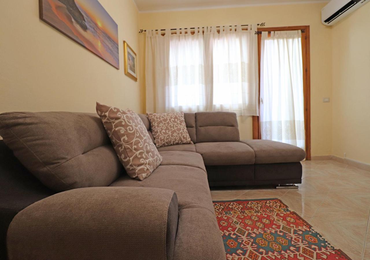 Murphy Holiday Home - Residenza Guardia Vecchia La Maddalena  Exteriör bild